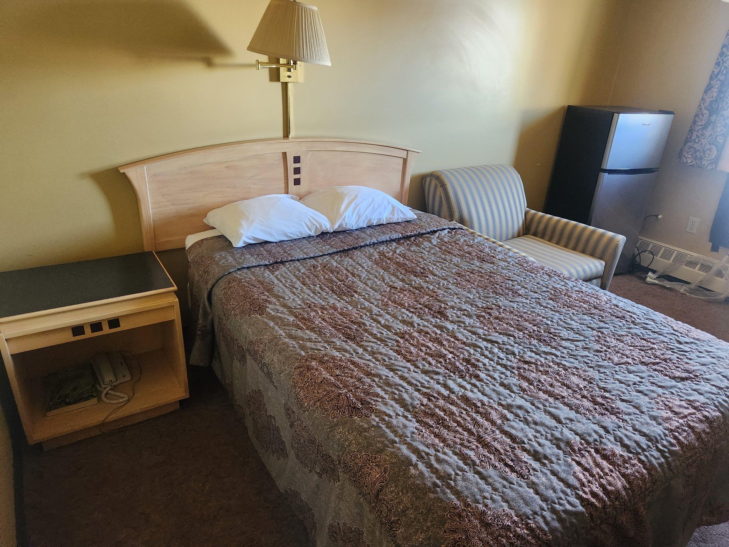 Hardisty Motel Eksteriør billede